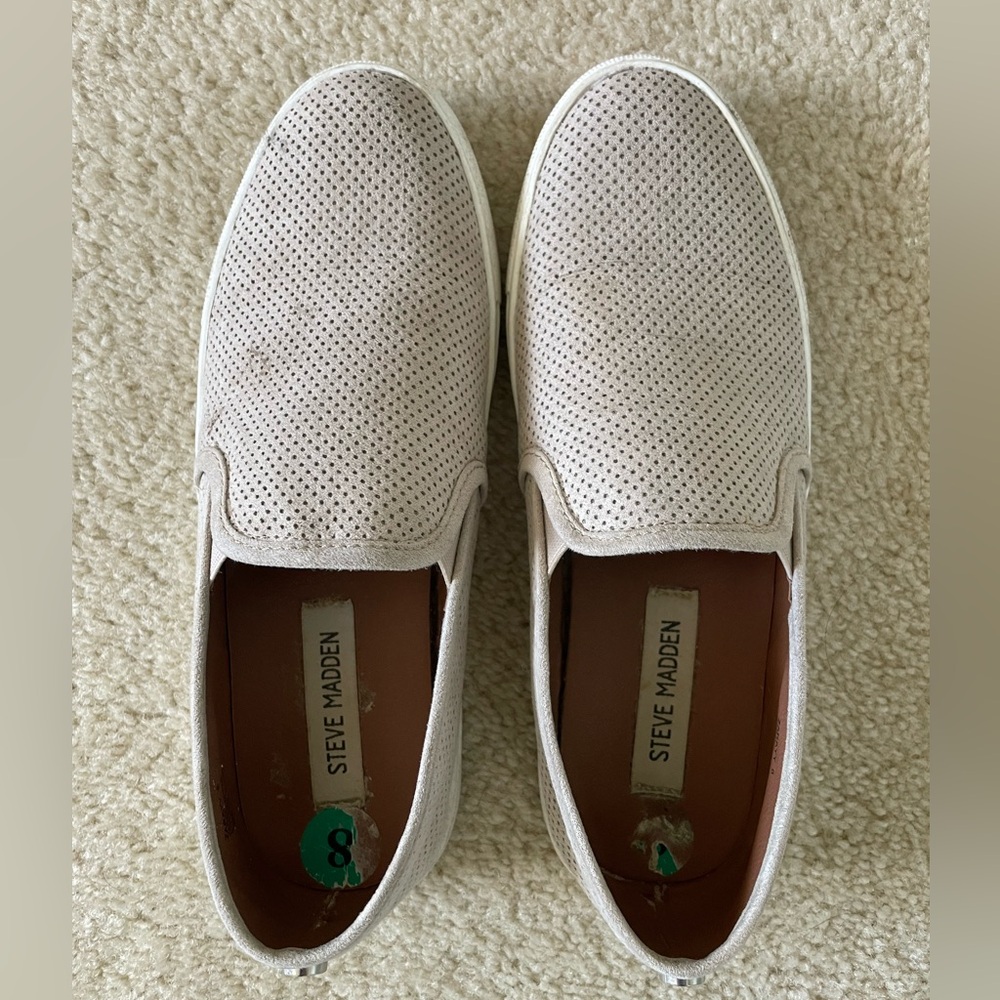 Steve Madden Women’s Fashion Slip-On Sneakers